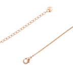 Lobster clasp and adjustable chain detail on bracelet